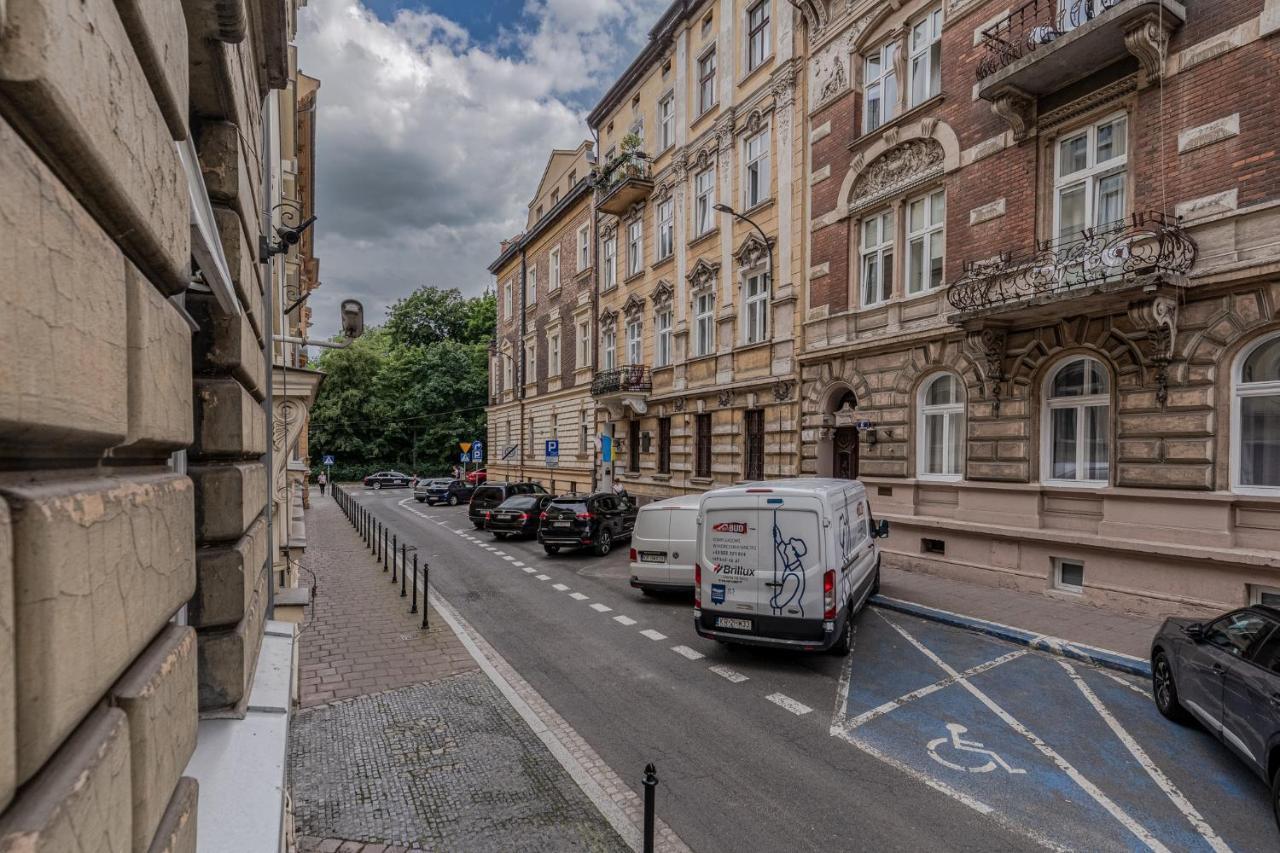 Parkside Fresh Apartments - Old Town Guesthouse - By Upstairs Krasków Eksteriør bilde